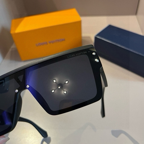 ルイヴィトンサングラス背面デザイン